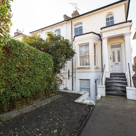 Stunning & Stylish 2 Bed Flat In West London公寓 外观 照片