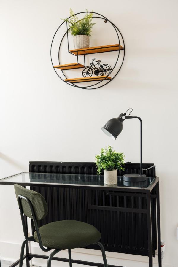 Stunning & Stylish 2 Bed Flat In West London公寓 外观 照片
