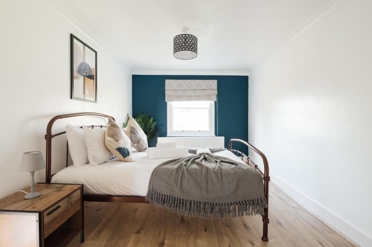 Stunning & Stylish 2 Bed Flat In West London公寓 外观 照片