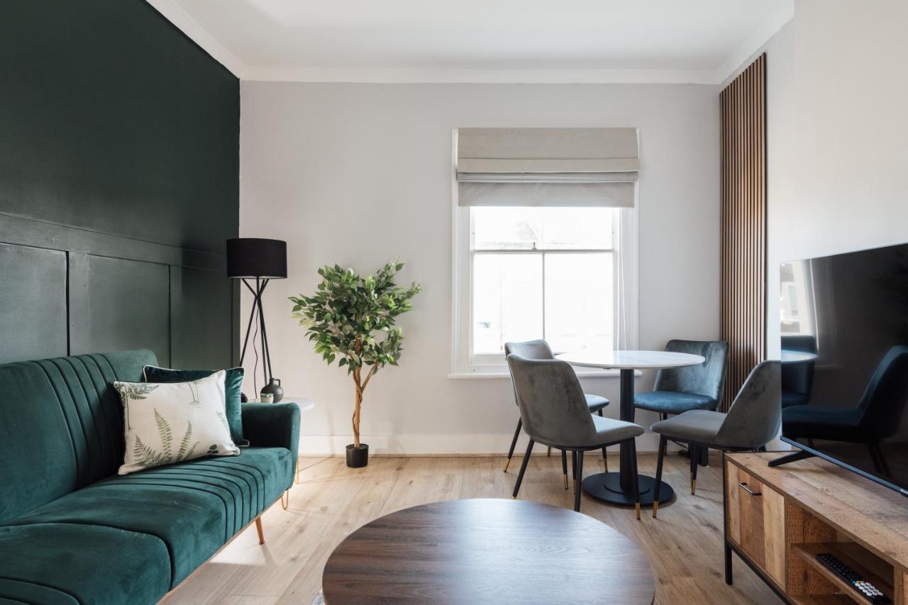 Stunning & Stylish 2 Bed Flat In West London公寓 外观 照片
