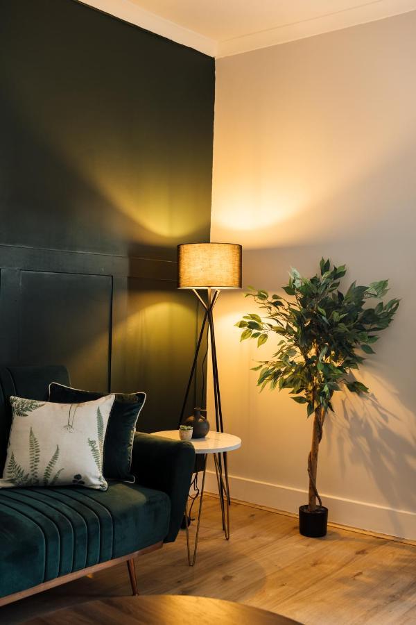 Stunning & Stylish 2 Bed Flat In West London公寓 外观 照片