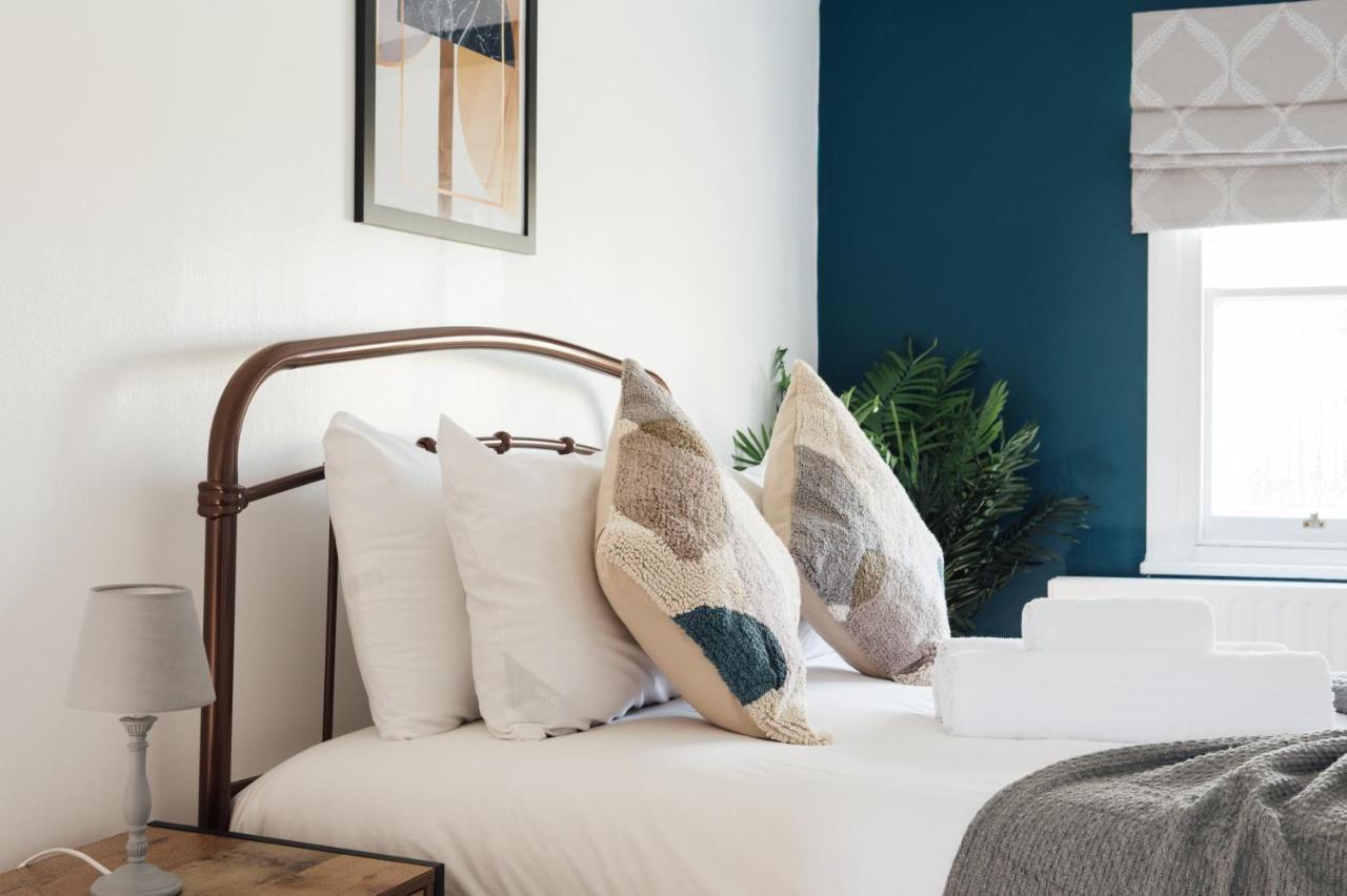 Stunning & Stylish 2 Bed Flat In West London公寓 外观 照片
